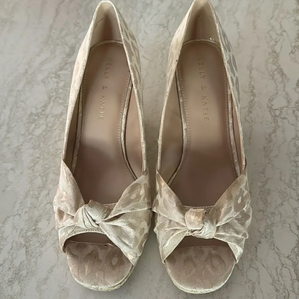 New Kelly & Katie Ivala Espadrille Wedge Toe Metallic Cheetah Print Size 8.5